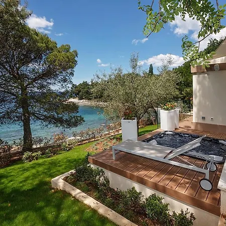 Bellevue Plava Laguna Villa *